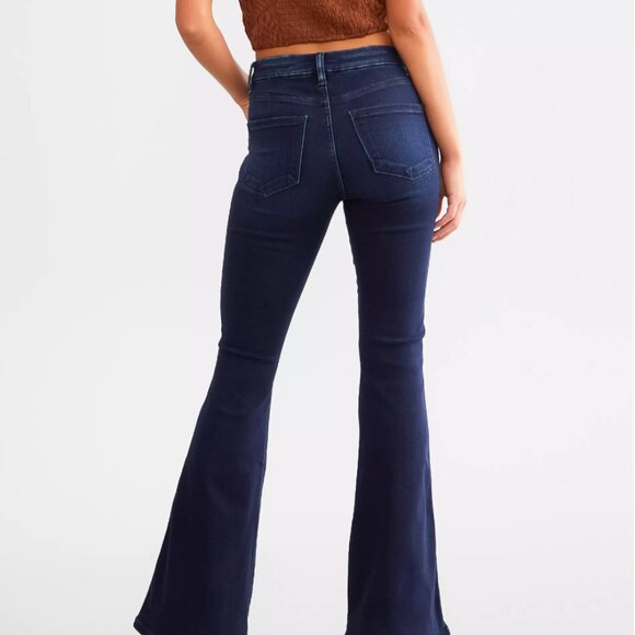 Kancan Signature High Rise Flare Stretch Jeans Size 26" Tall Dark Denim - Picture 3 of 9